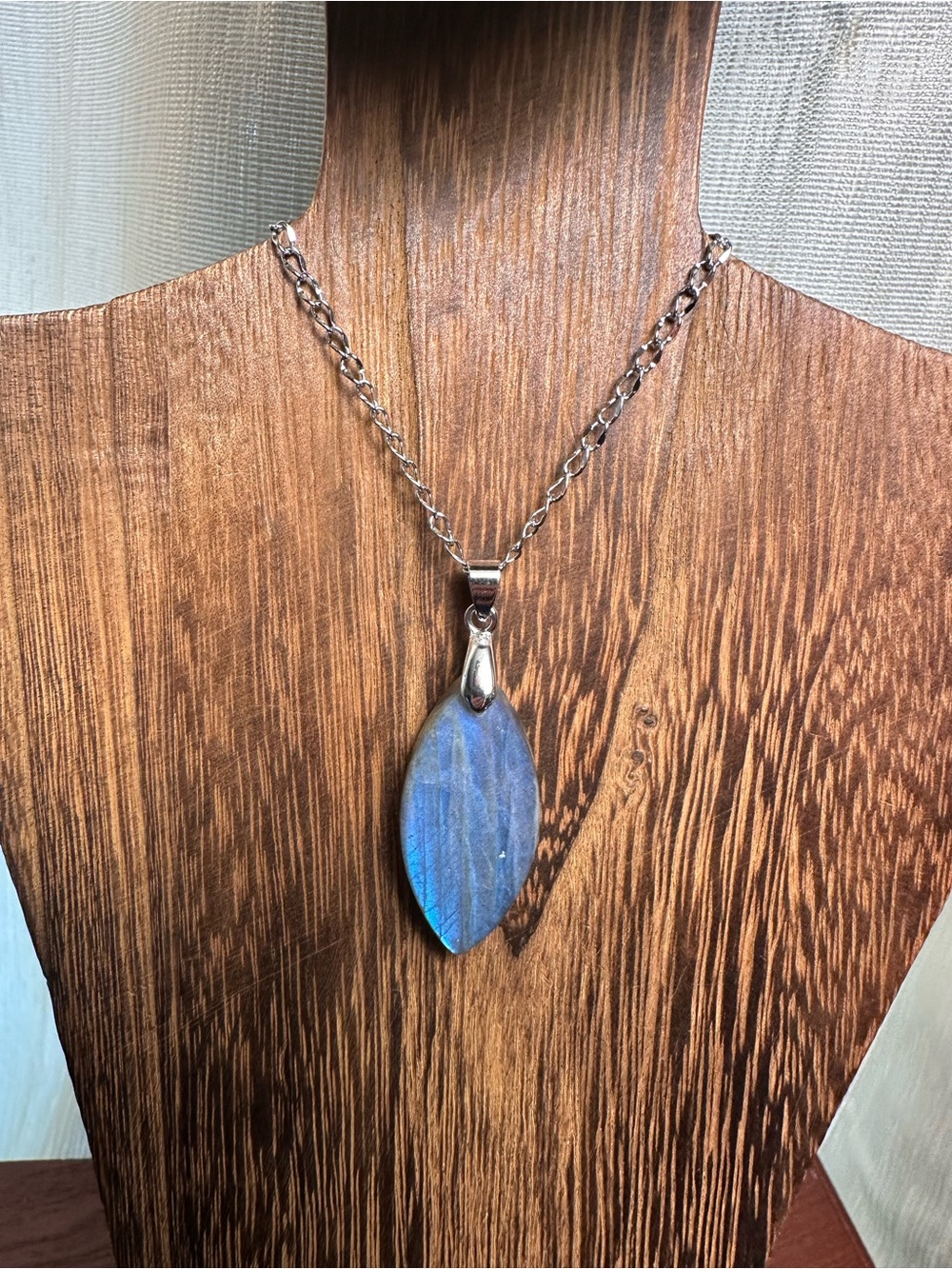 Blue Labradorite Marquise Shaped Pendant Necklace on Stainless Steel Chain - Picture 7 of 16